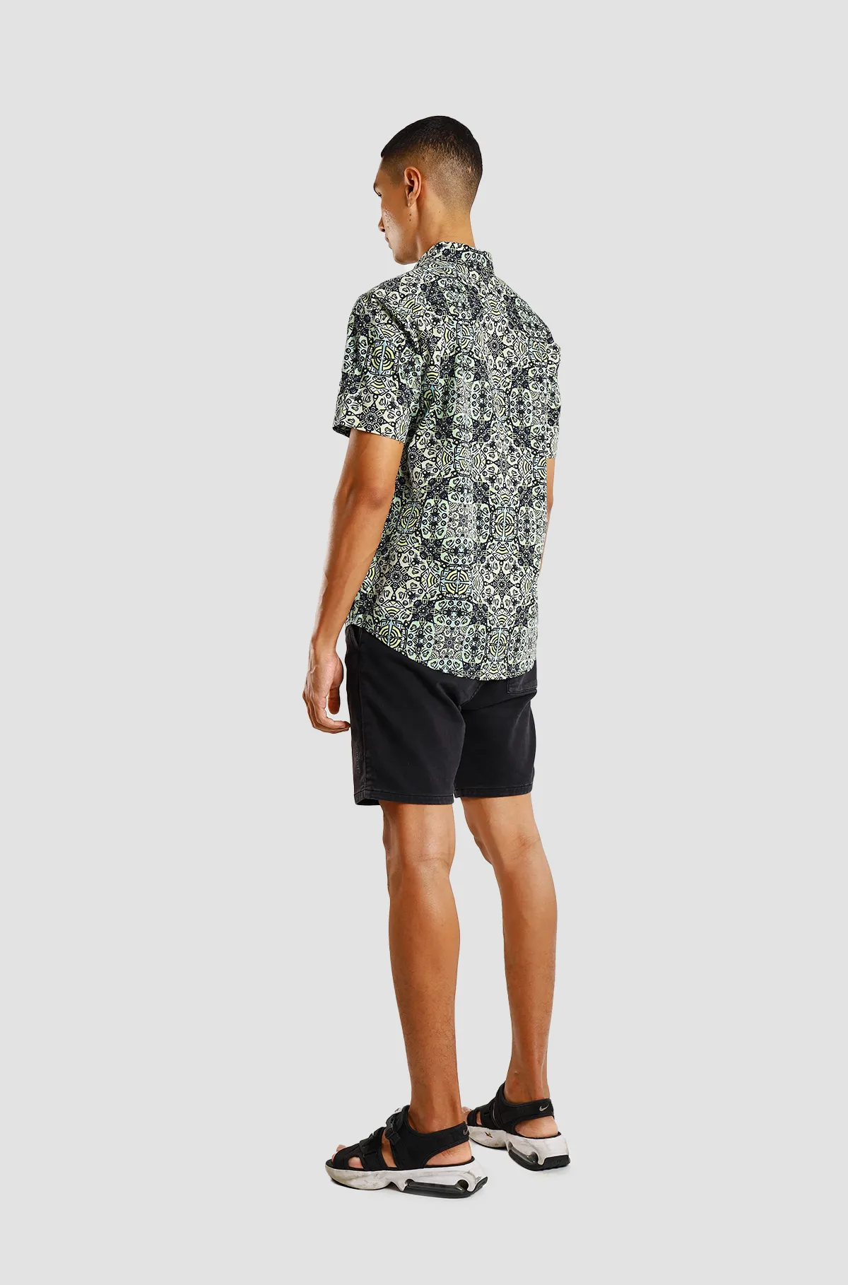 Nusantara Slim Fit Bold in Neon