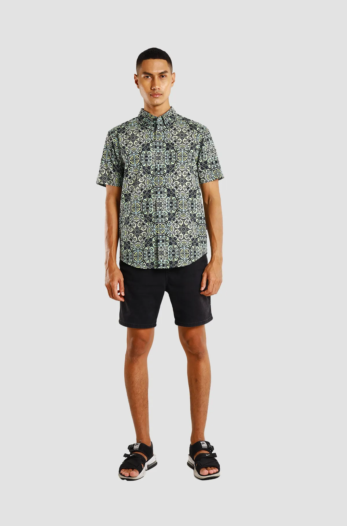 Nusantara Slim Fit Bold in Neon
