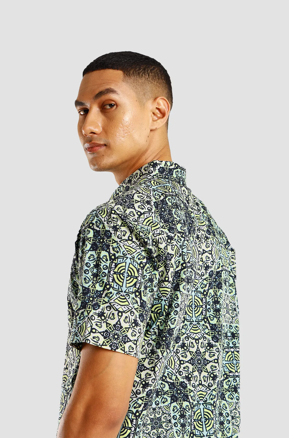Nusantara Slim Fit Bold in Neon