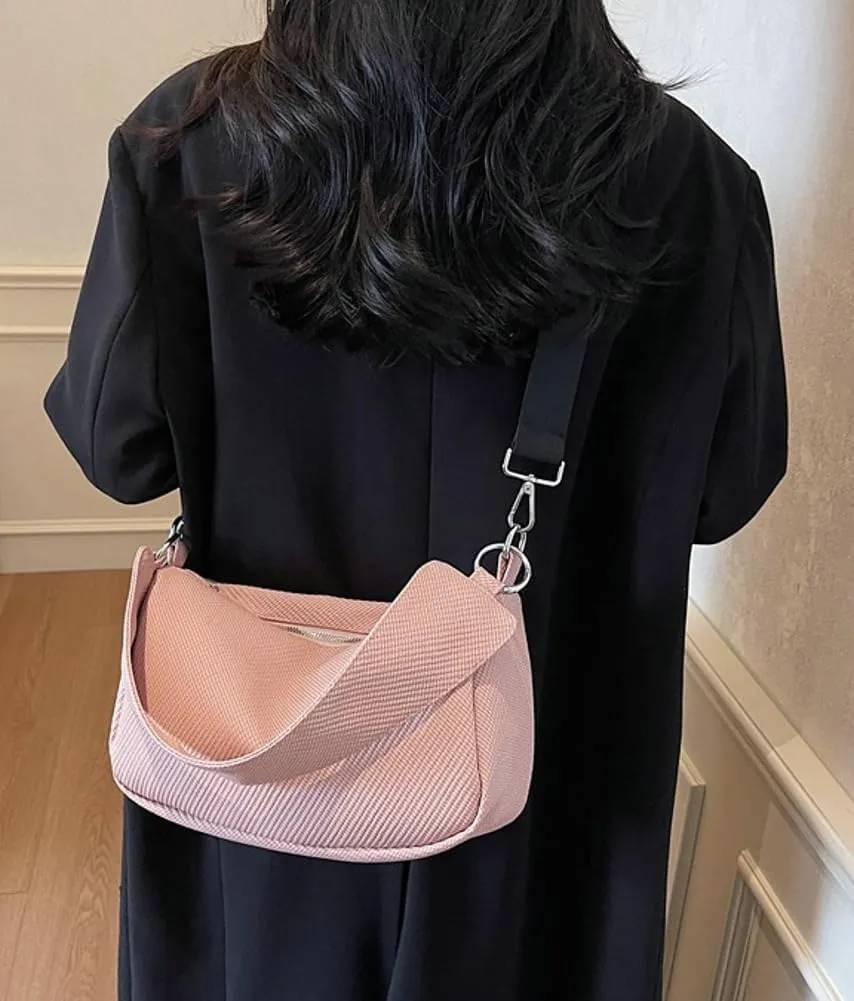 Texture Solid Polyester Shoulder Bag Large Capacity Practical Handbag for Women Tourist Commuter Sling Bags 2025